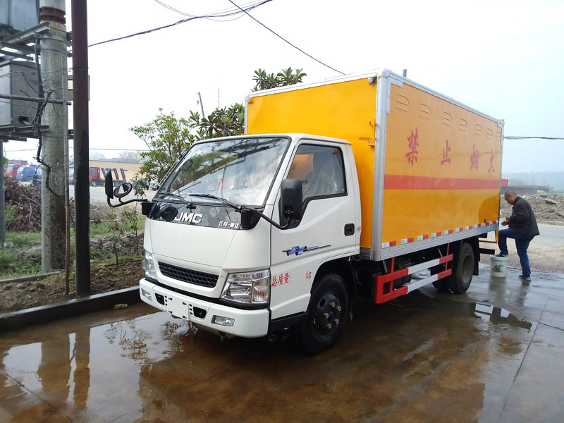 江鈴4米1(藍牌)毒性感染性廂式車 江鈴4米1(藍牌)毒性感染性廂式車
